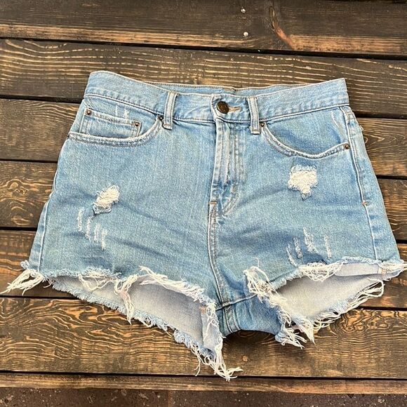 BDG Girlfriend High Rise Distressed Denim Short 27W - Picture 2 of 8
